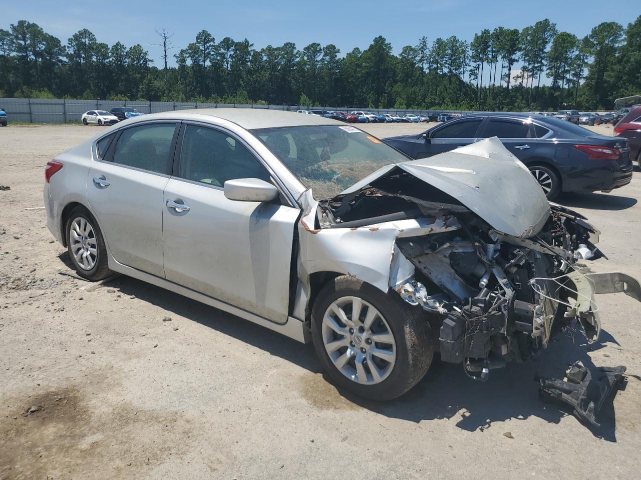 2016 Nissan Altima 2.5 - Фото 4