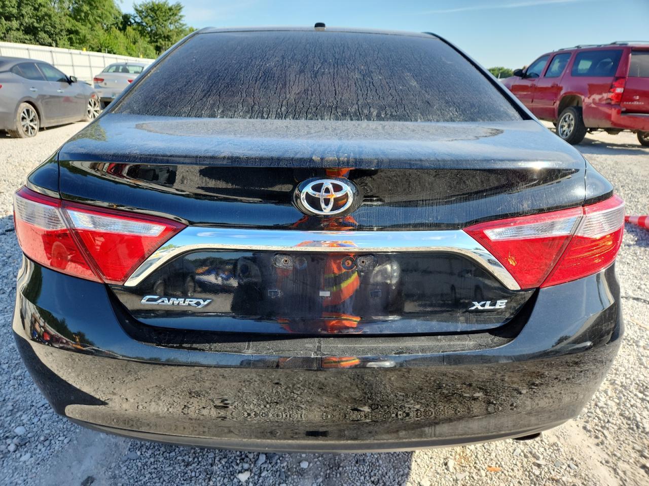 2015 Toyota Camry Le - Image 6