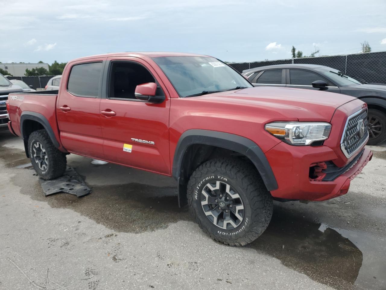 2019 Toyota Tacoma Double Cab - Image 4