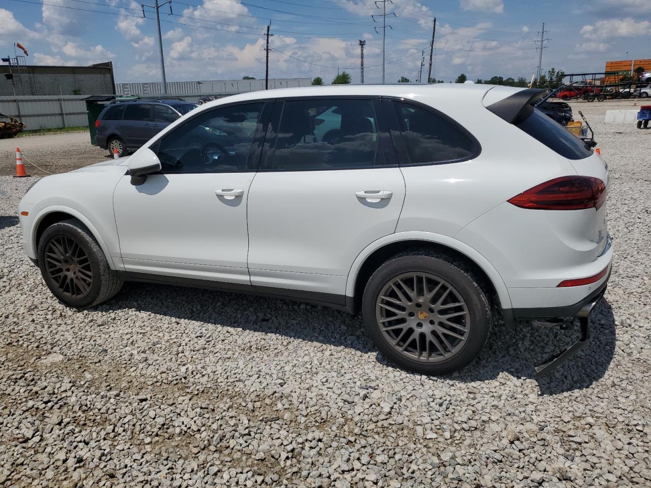 2017 Porsche Cayenne - Фото 2