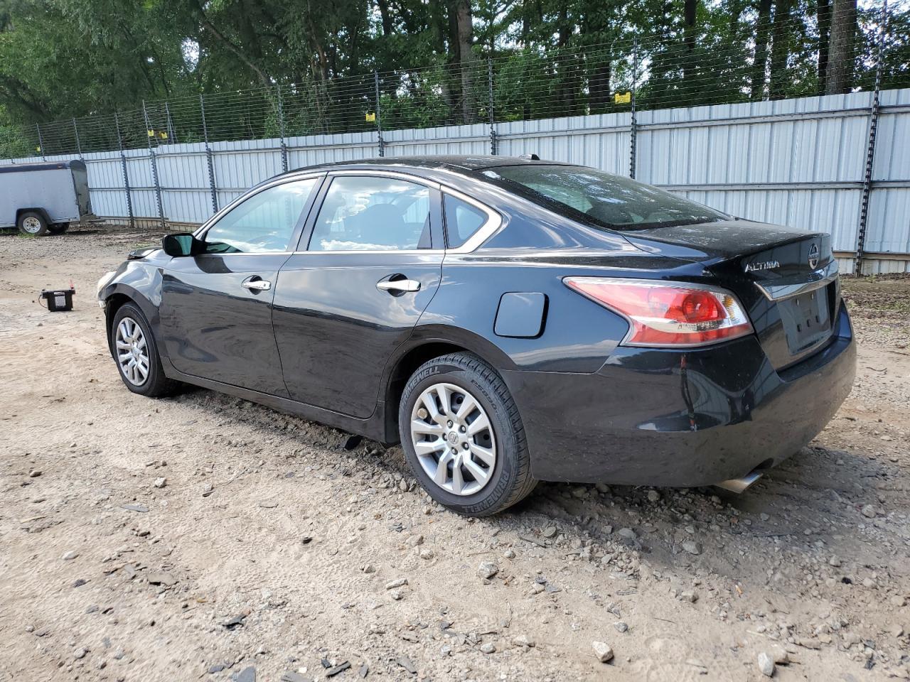 2015 Nissan Altima 2.5 - Фото 2