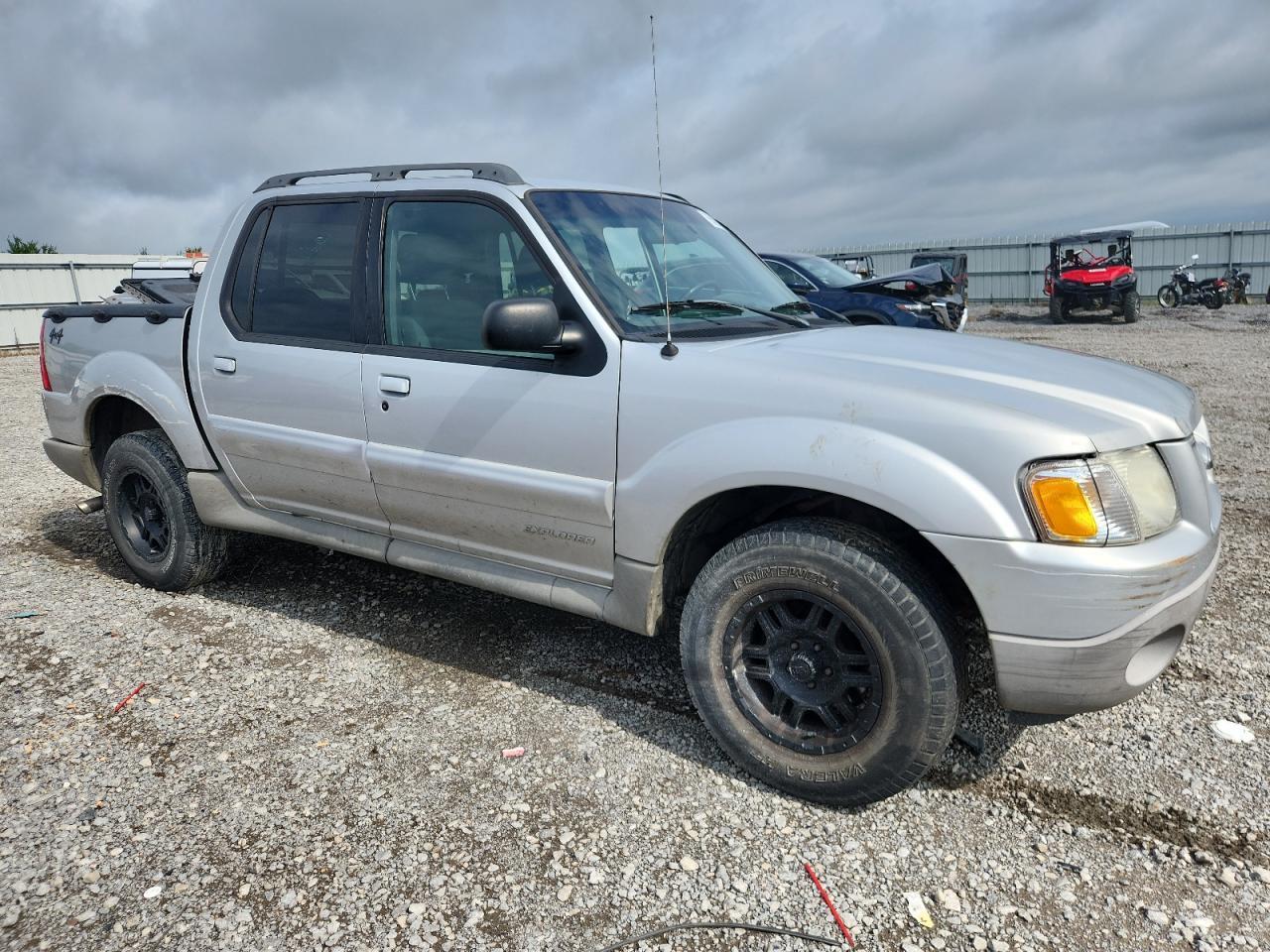 2002 Ford Explorer Sport Trac - Фото 4