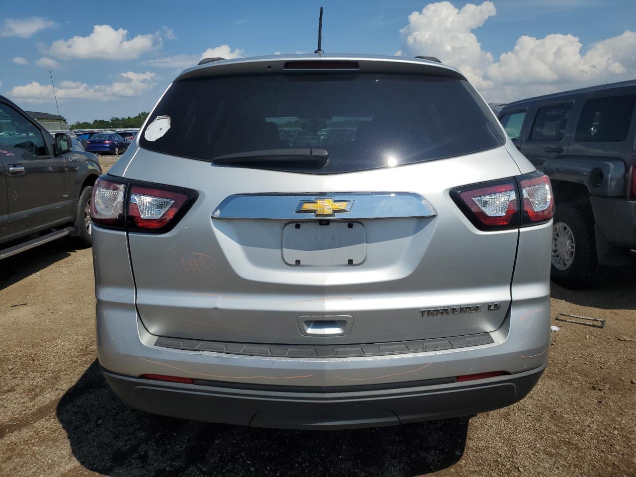 2014 Chevrolet Traverse Ls - Image 6