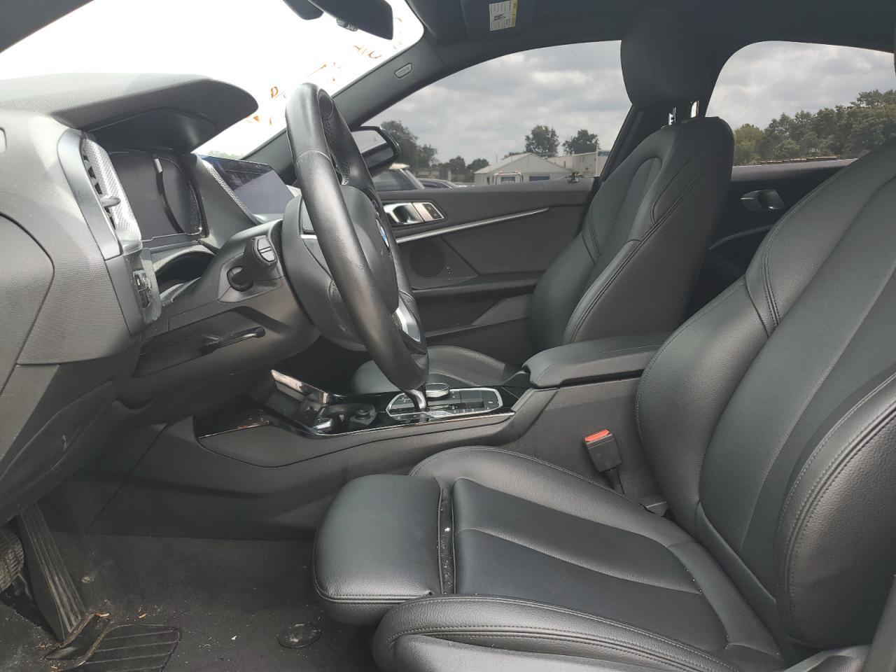 2021 BMW 228Xi - Фото 7