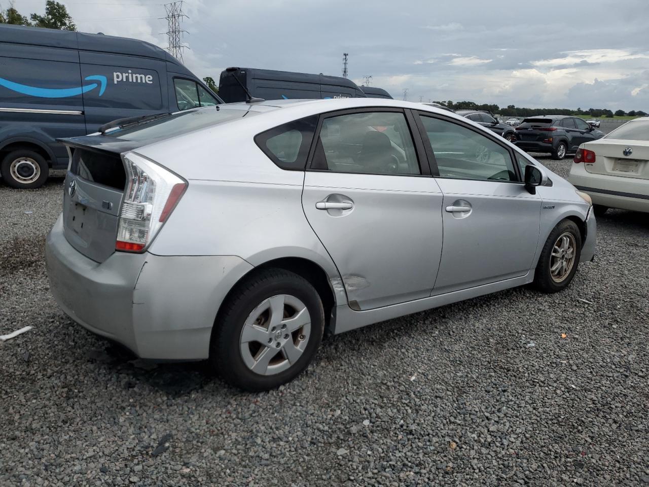 2011 Toyota Prius - Фото 3