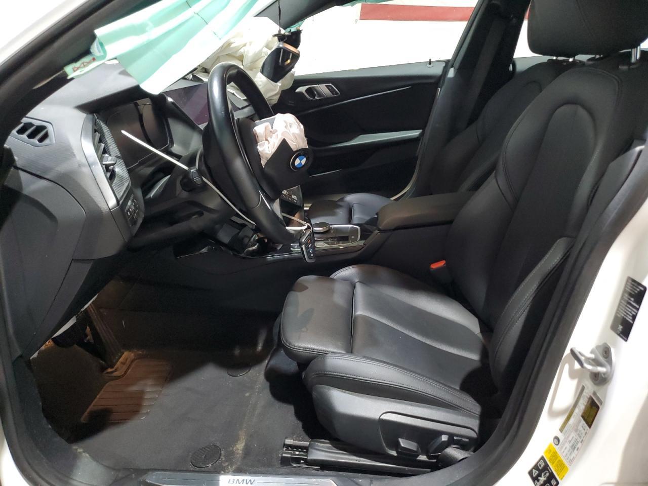 2021 BMW 228Xi - Фото 7