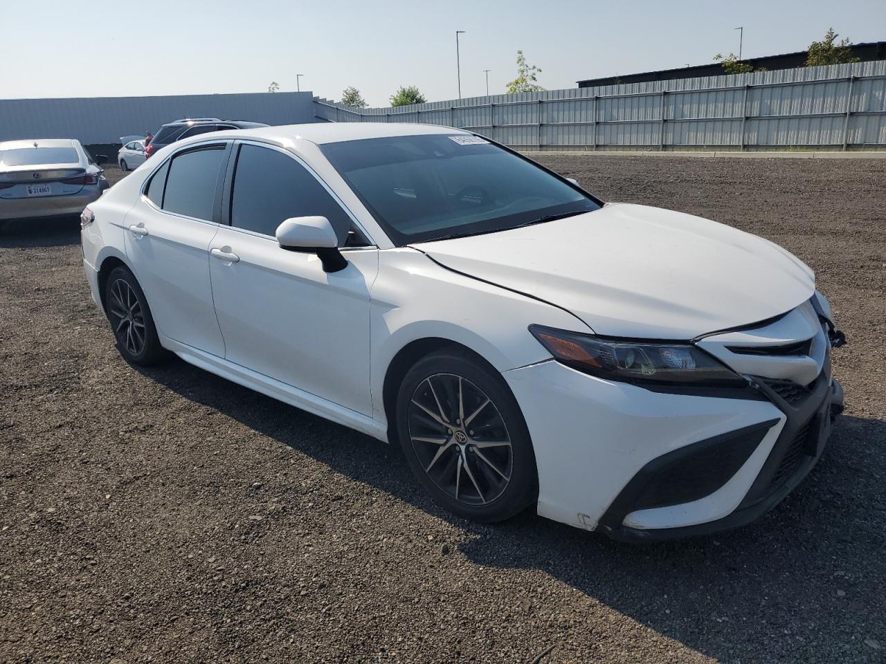 2021 Toyota Camry Se - Фото 4