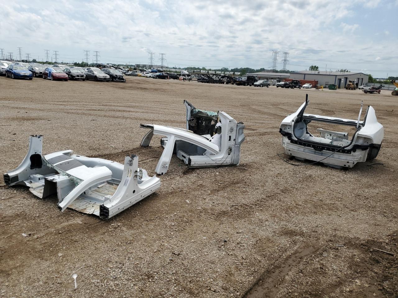 2016 Dodge Charger R - Image 3