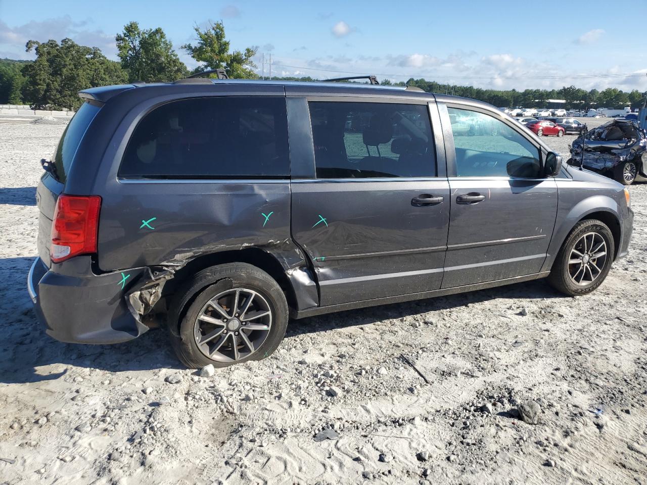 2017 Dodge Grand Caravan Sxt - Image 3
