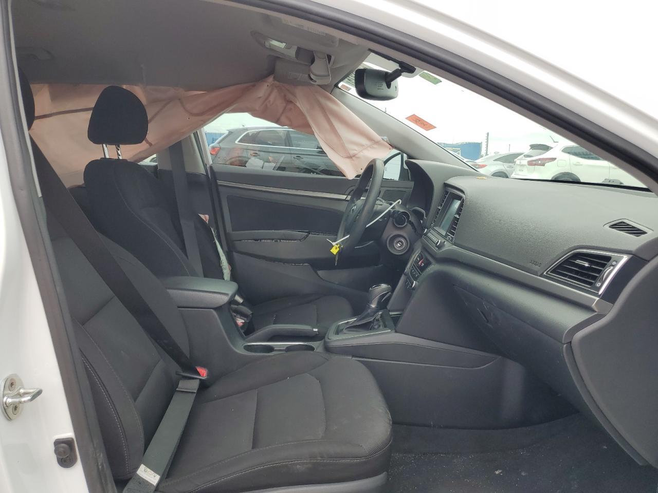 2018 Hyundai Elantra Sel - Image 7