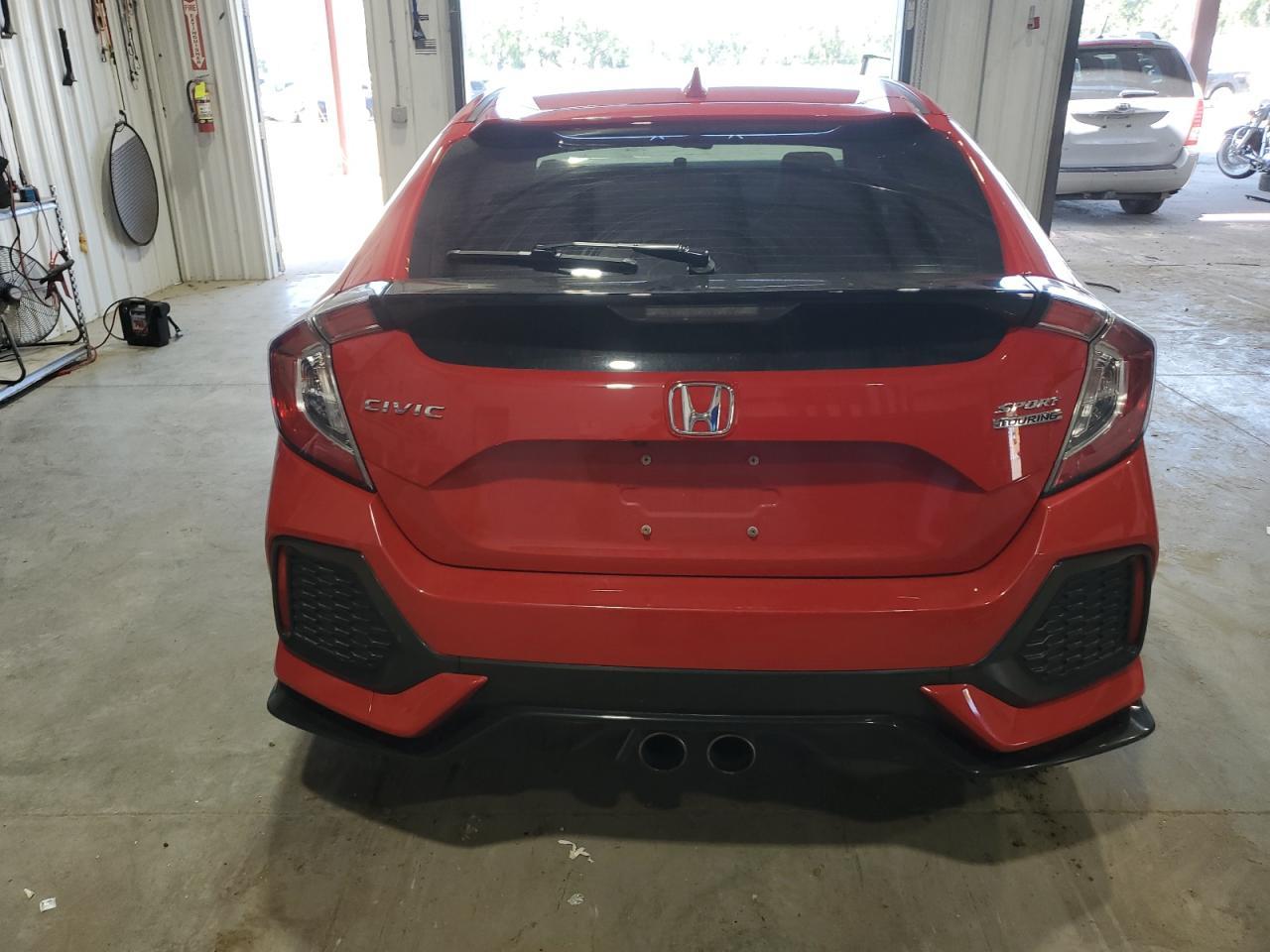 2018 Honda Civic Sport Touring - Фото 6
