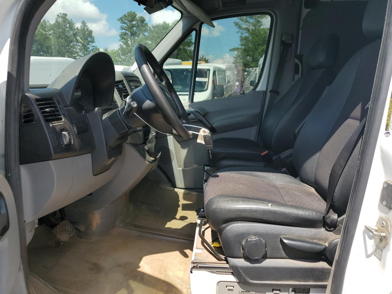 2017 Mercedes-Benz Sprinter 2500 - Image 7