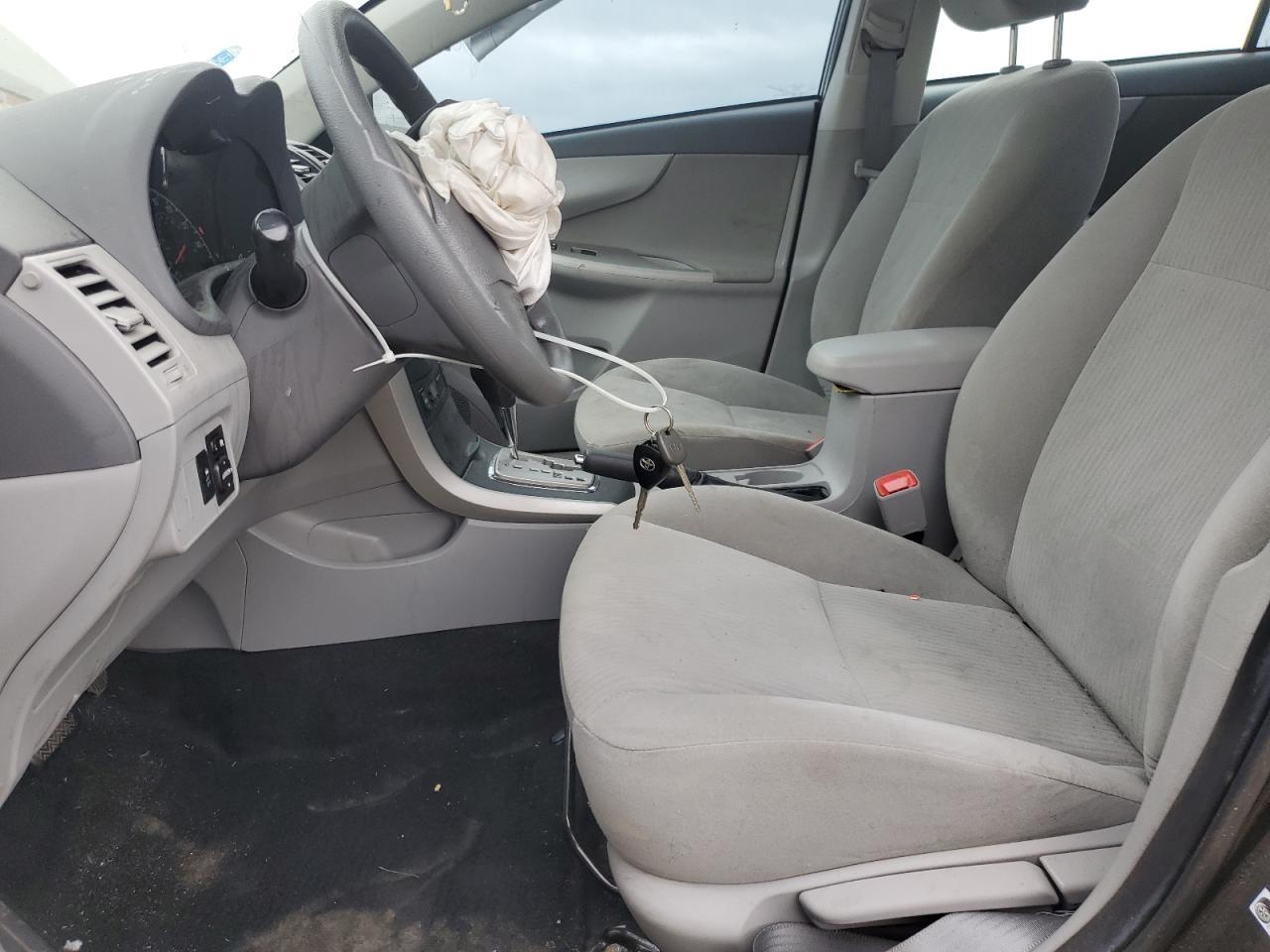 2010 Toyota Corolla - Фото 7