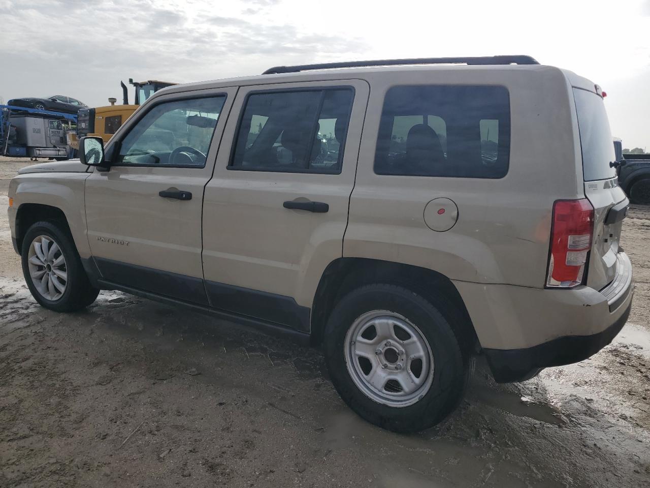 2017 Jeep Patriot Sport - Image 2
