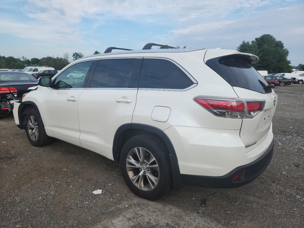 2015 Toyota Highlander Xle - Фото 2
