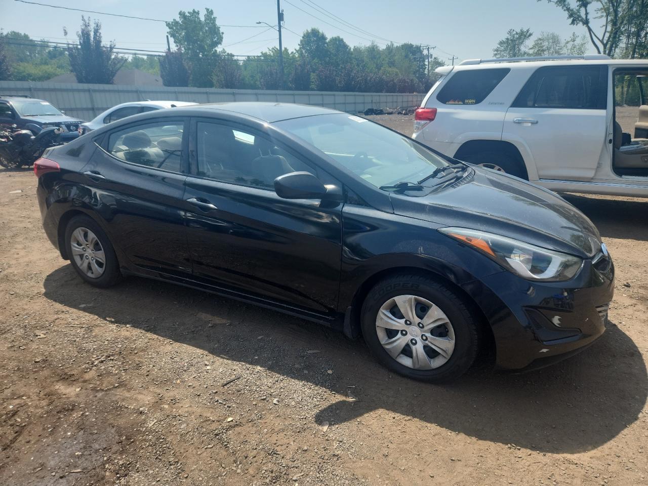 2016 Hyundai Elantra Se - Фото 4