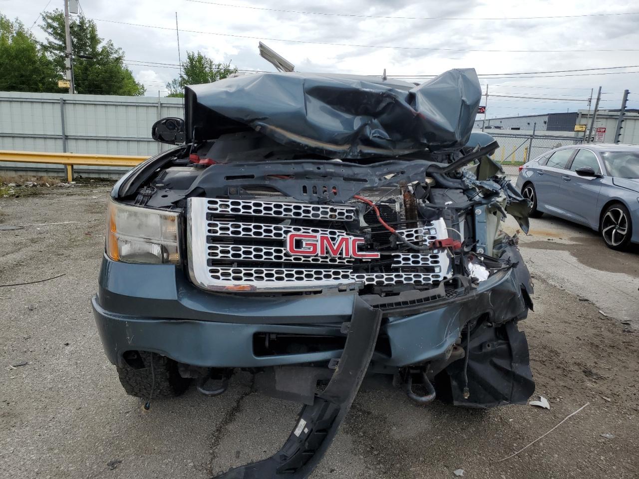 2011 GMC Sierra K2500 Denali - Фото 5