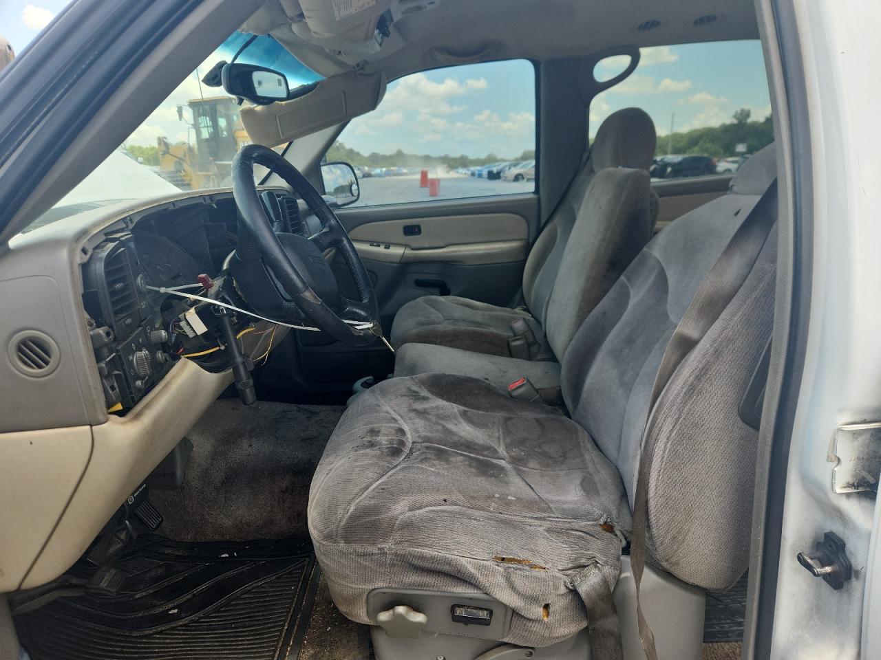 2001 GMC Yukon Xl C1500 - Image 7