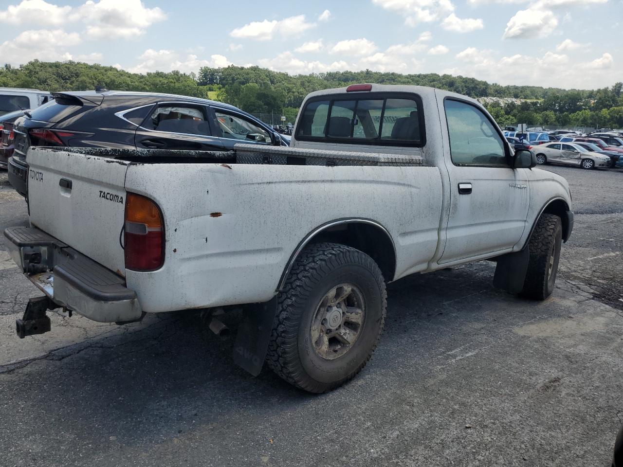 2010 Toyota Tacoma - Image 3