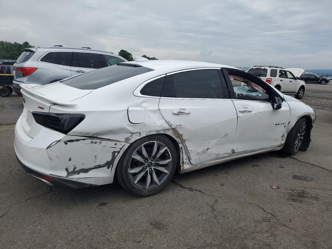 2022 Chevrolet Malibu Rs - Фото 3