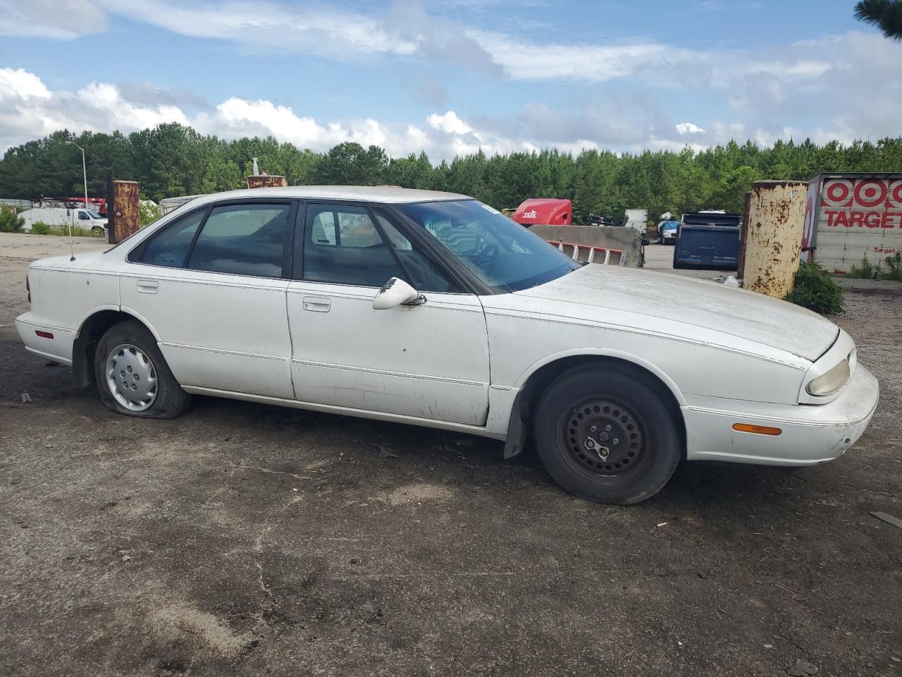 1999 Olds 88 - Image 4