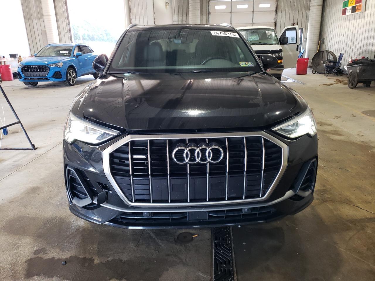2020 Audi Q3 Premium Plus S-Line - Фото 5