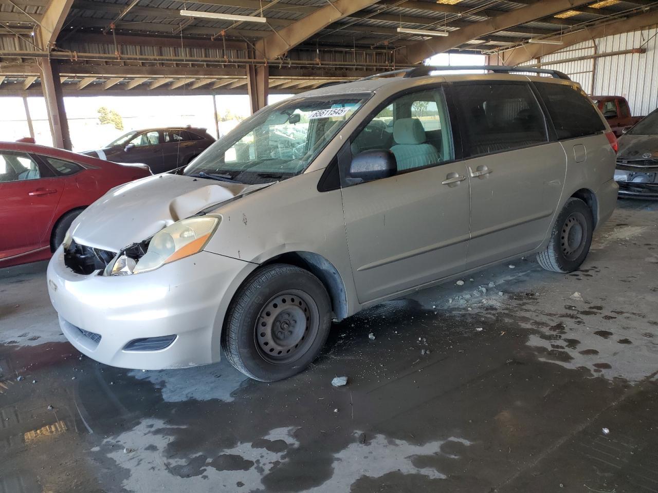 2006 Toyota Sienna Le 8 Passenger