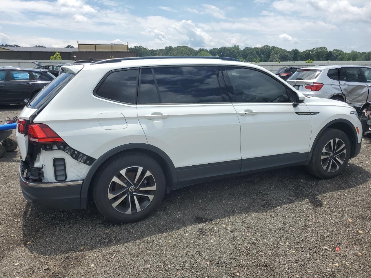 2024 Volkswagen Tiguan S - Image 3