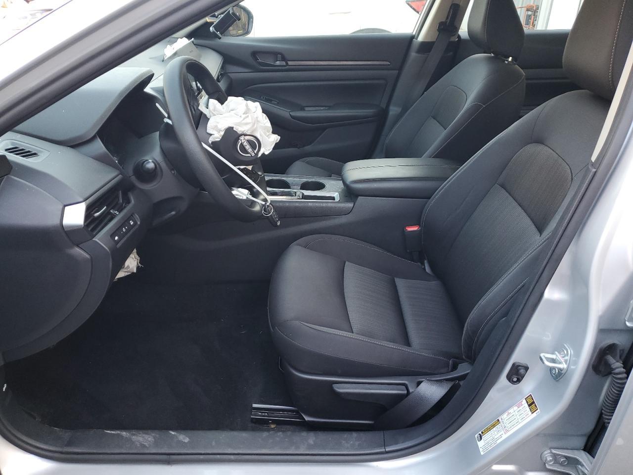 2024 Nissan Altima S - Image 7