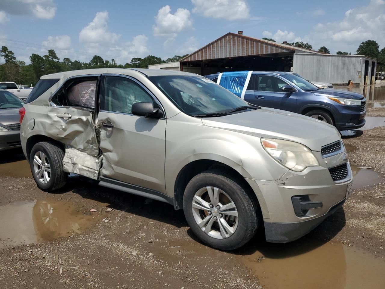2013 Chevrolet Equinox Ls - Image 4
