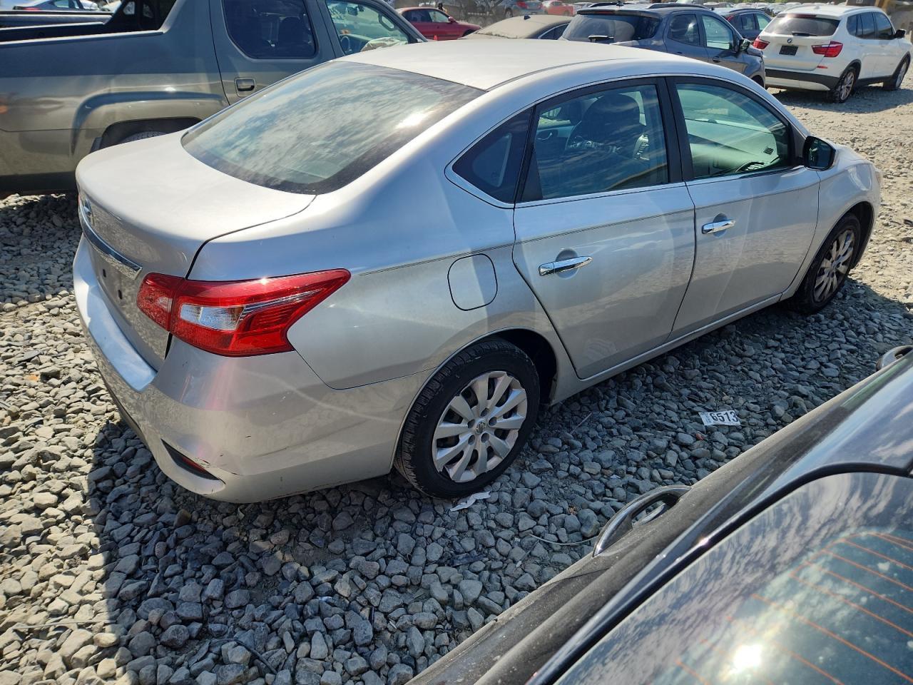 2018 Nissan Sentra S - Image 3