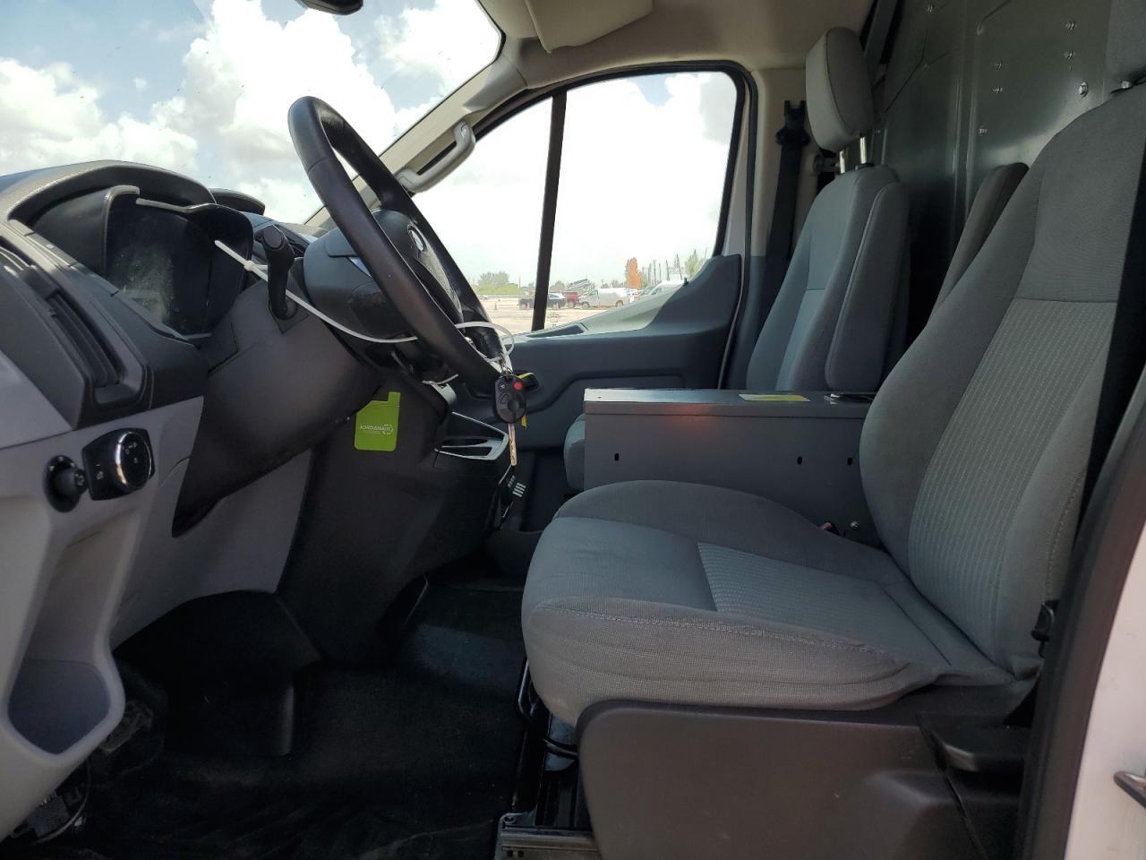 2015 Ford Transit T-150 - Фото 7