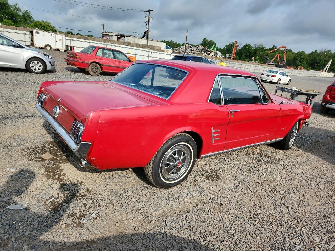 1966 Ford Mustang - Фото 3