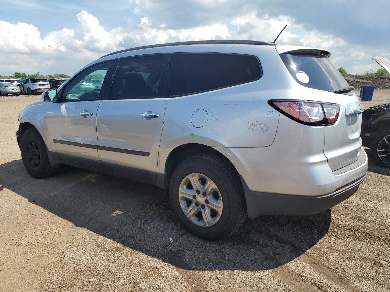 2014 Chevrolet Traverse Ls - Image 2