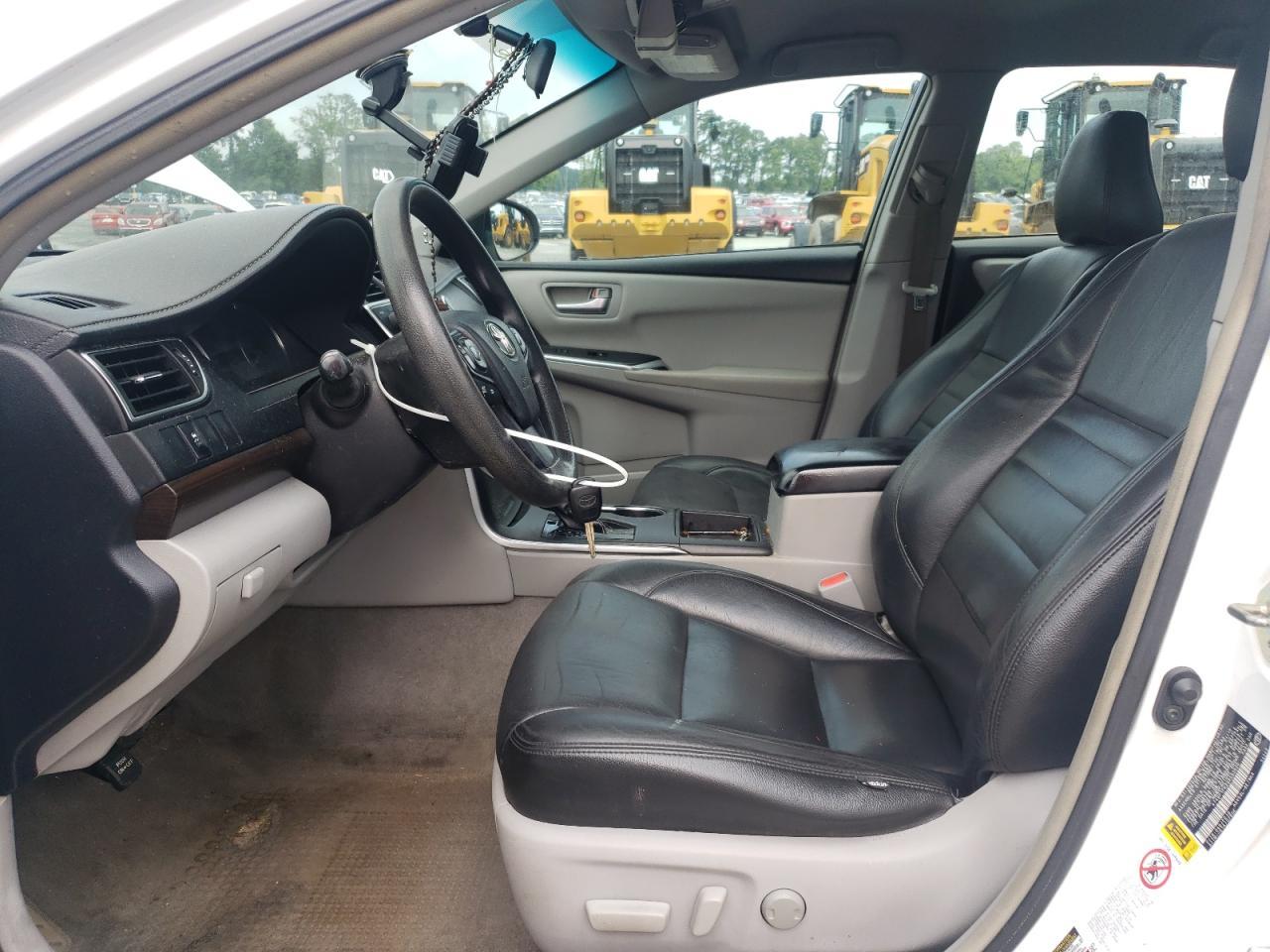 2016 Toyota Camry Le - Фото 7