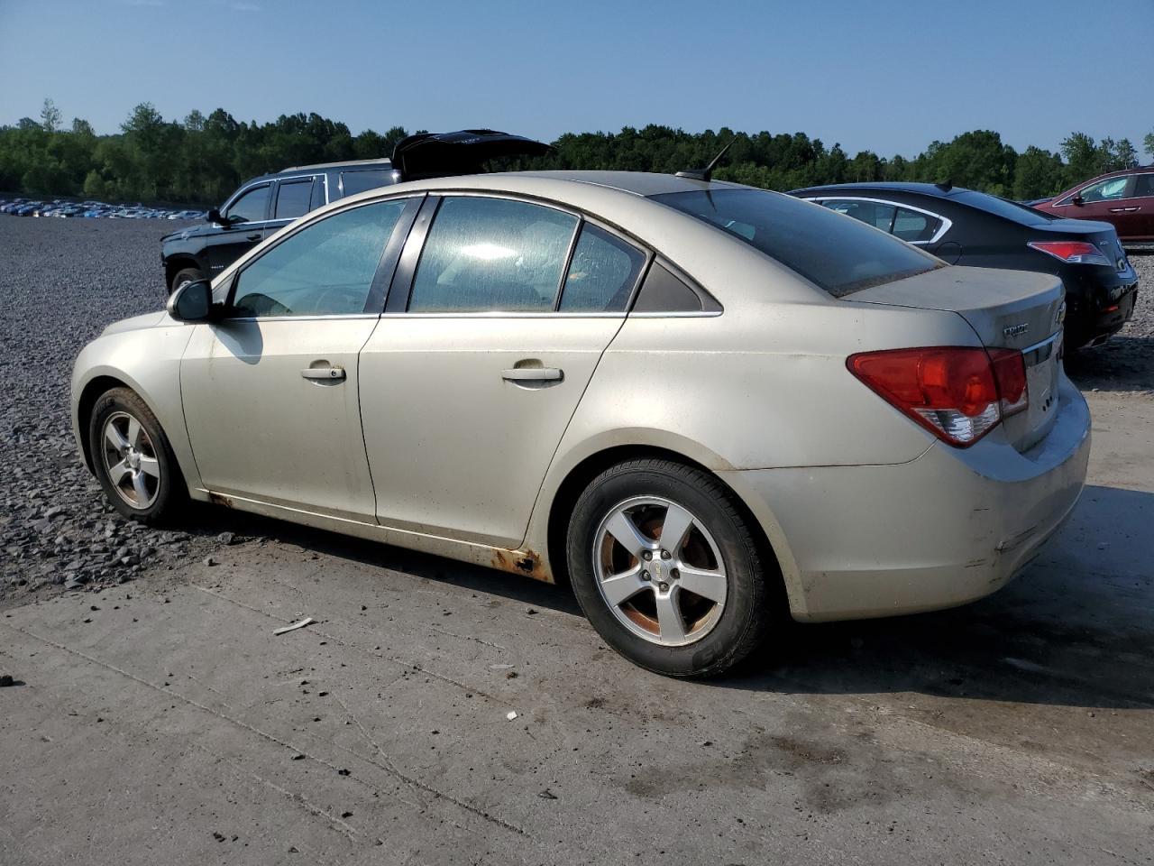 2014 Chevrolet Cruze Lt - Image 2