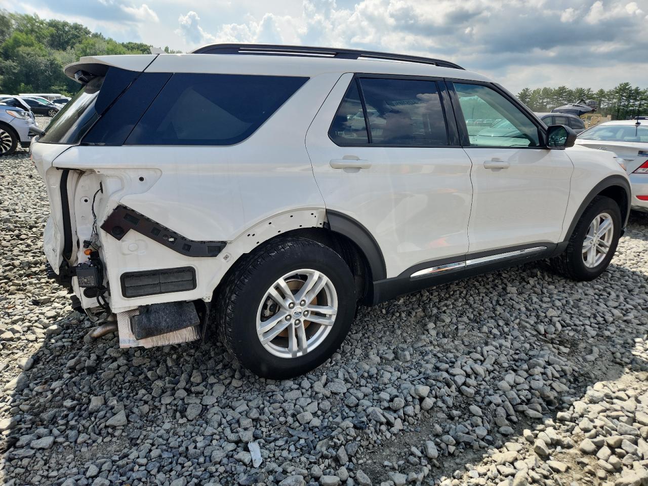 2023 Ford Explorer Xlt - Image 3