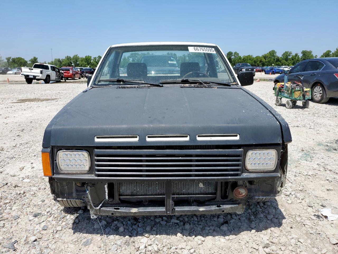 1986 Nissan D21 Short Bed - Фото 5