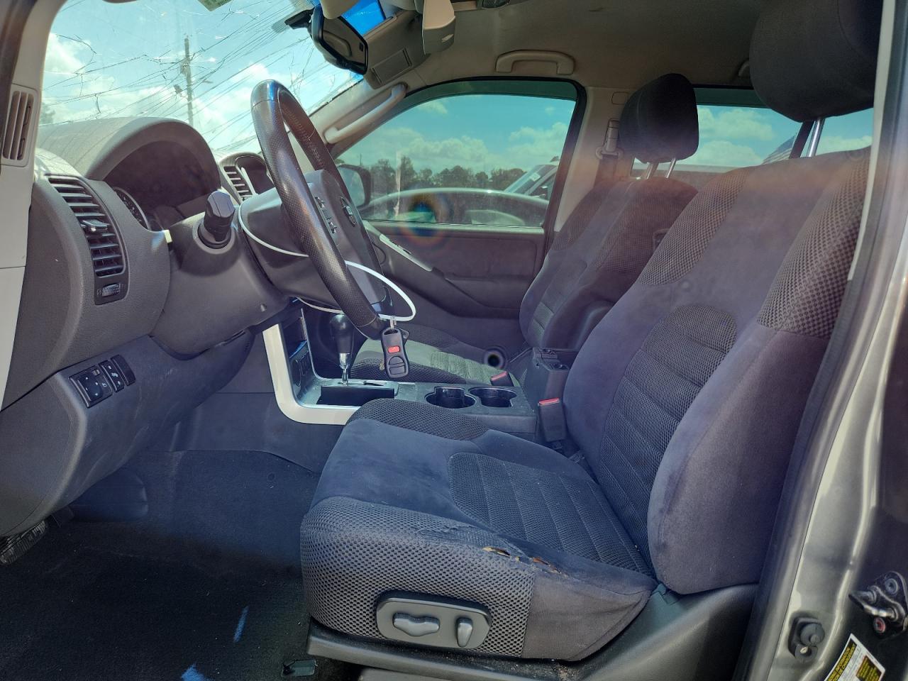 2008 Nissan Pathfinder S S - Image 7