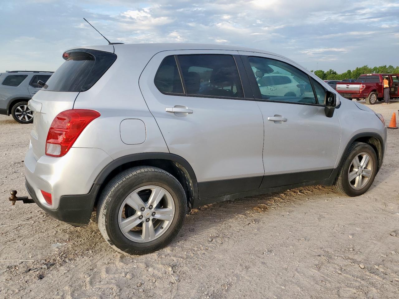 2020 Chevrolet Trax Ls - Image 3