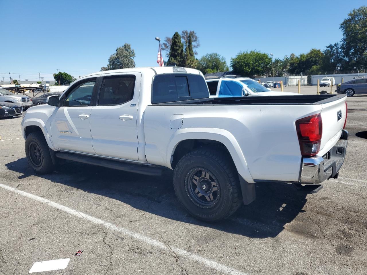 2019 Toyota Tacoma Double Cab - Фото 2