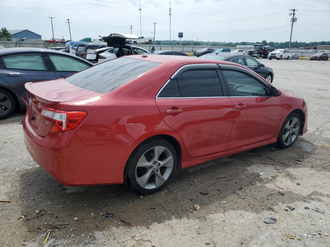 2012 Toyota Camry Base - Фото 3