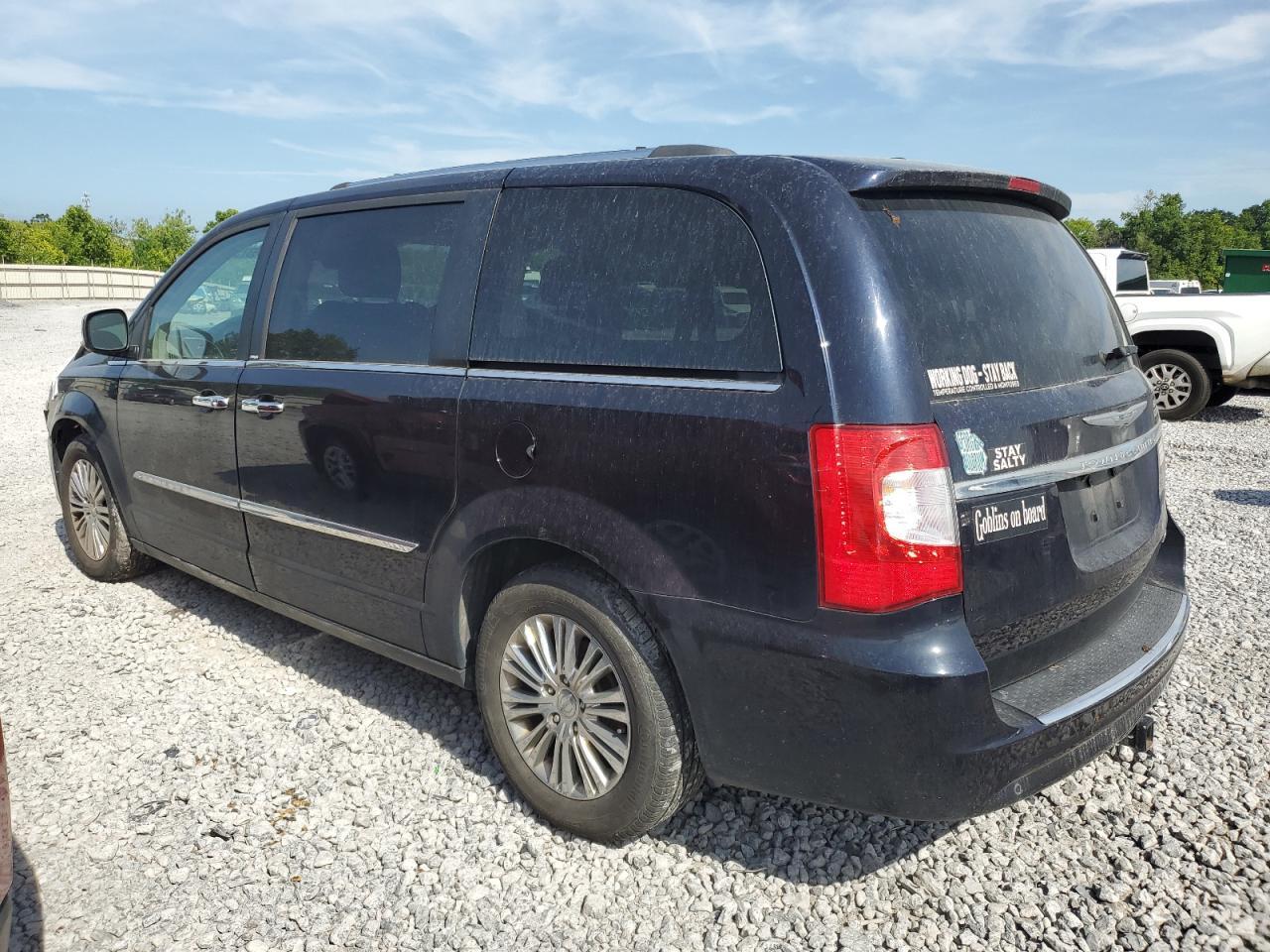 2011 Chrysler Town & Country Limited Limited - Фото 2