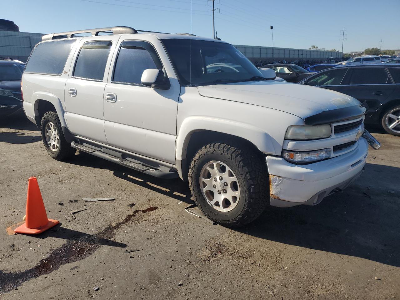 2003 Chevrolet Suburban K1500 - Image 4