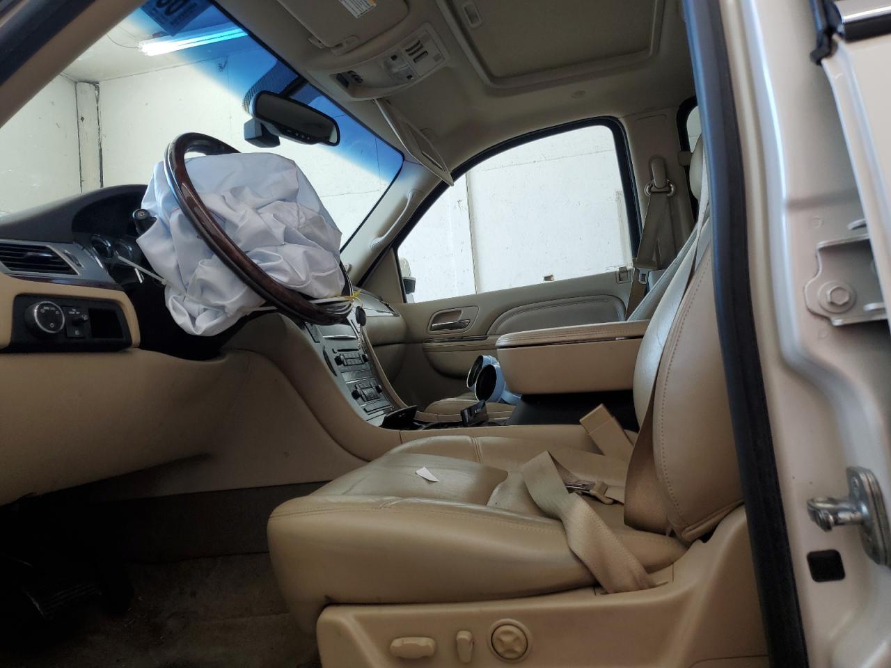 2013 Cadillac Escalade Esv Luxury - Image 7