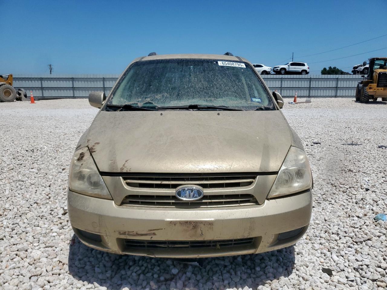 2010 Kia Sedona Lx - Image 5