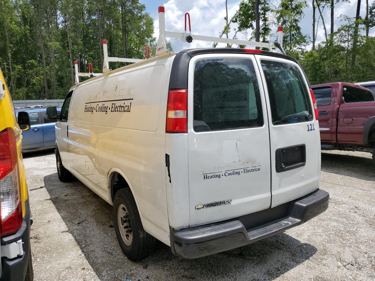 2020 Chevrolet Express G2500 - Фото 2