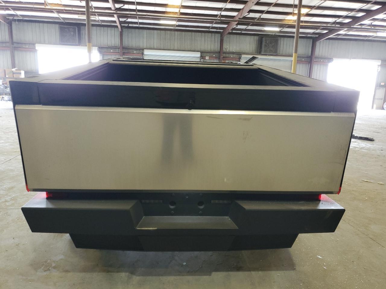 2024 Tesla Cybertruck - Фото 6