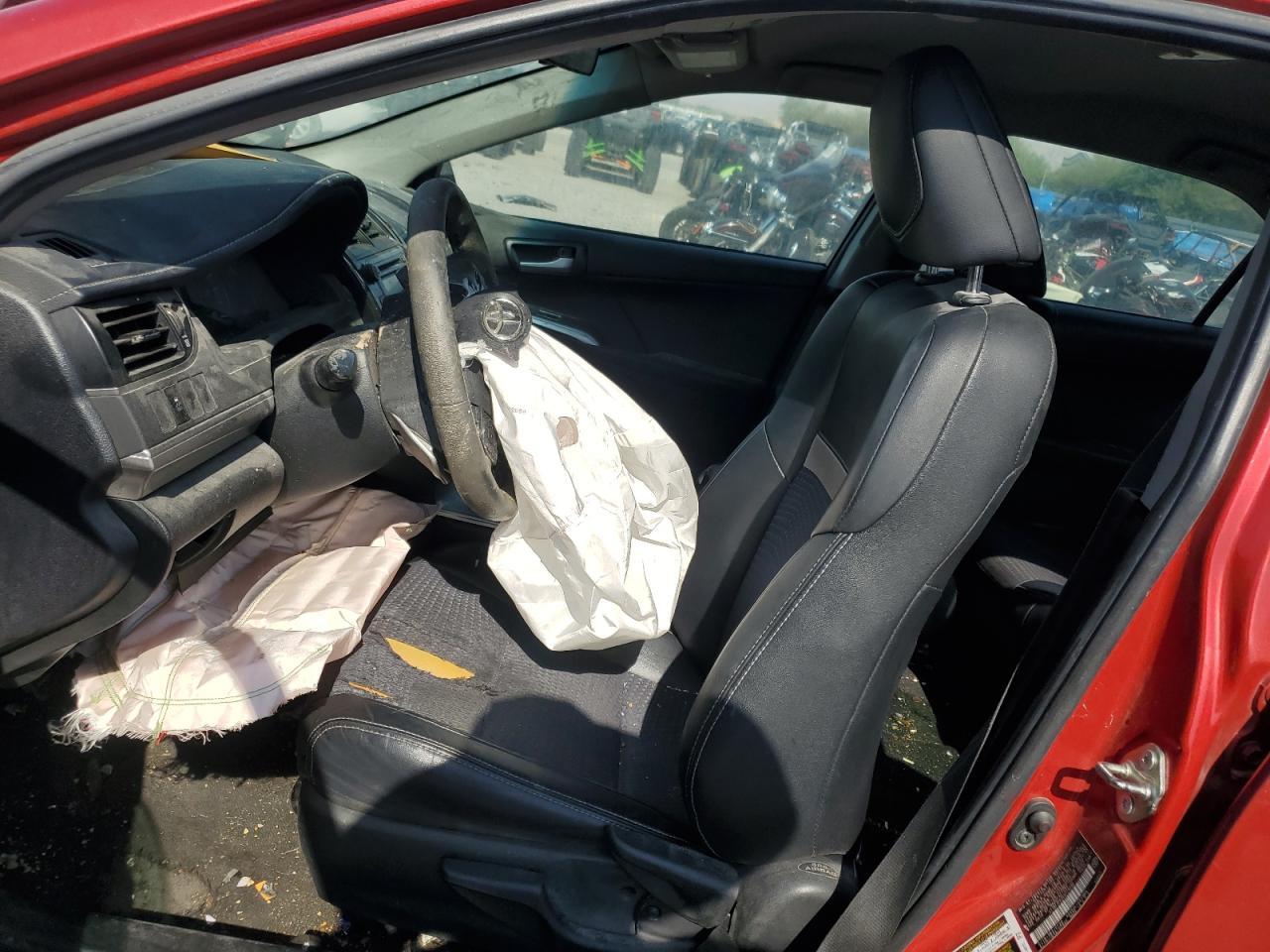 2014 Toyota Camry L - Image 7