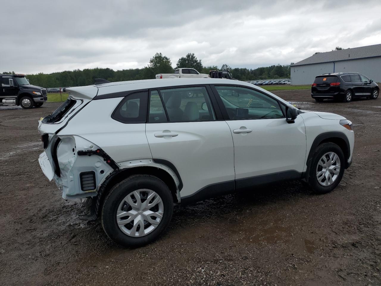 2025 Toyota Corolla Cross L - Фото 3